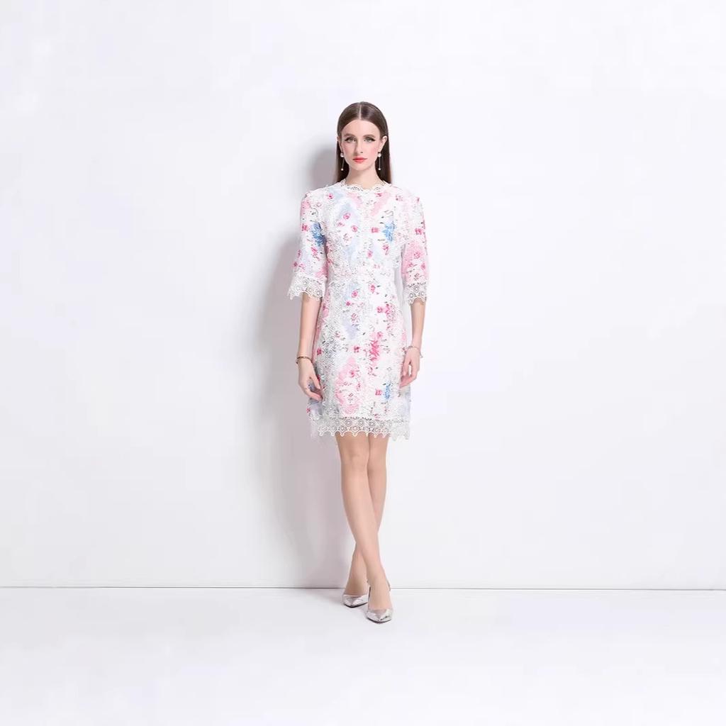 Spot European and American Niche Lady Temperament Lace Splicing Half-sleeved Slim-fit Hip-wrapped Floral Dress