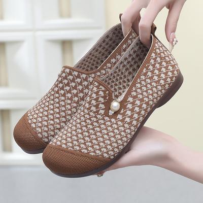 Moda 24 Novos Sapatos de Tecido Sapatos Individuais Femininos Sola Macia Antiderrapante Respirável Confortável Sapatos Casuais para Mães de Meia-idade e Idosas