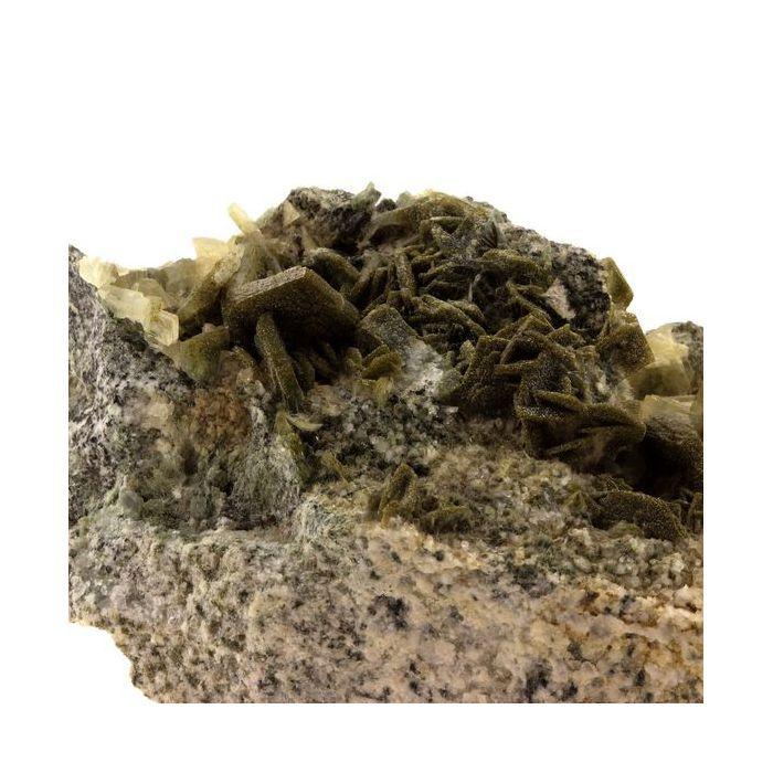 Pierres et Minéraux. Prehnite. 1429.0 ct. St Christophe-en-Oisans, Isère, France..