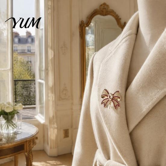 Coats Accessory Retro Rhinestone Bow Brooch, Bowknot Pin with Waterdrop Faux Pearl, Tie Women Jewelry Accessories for Wedding Party Daily Wear Bag