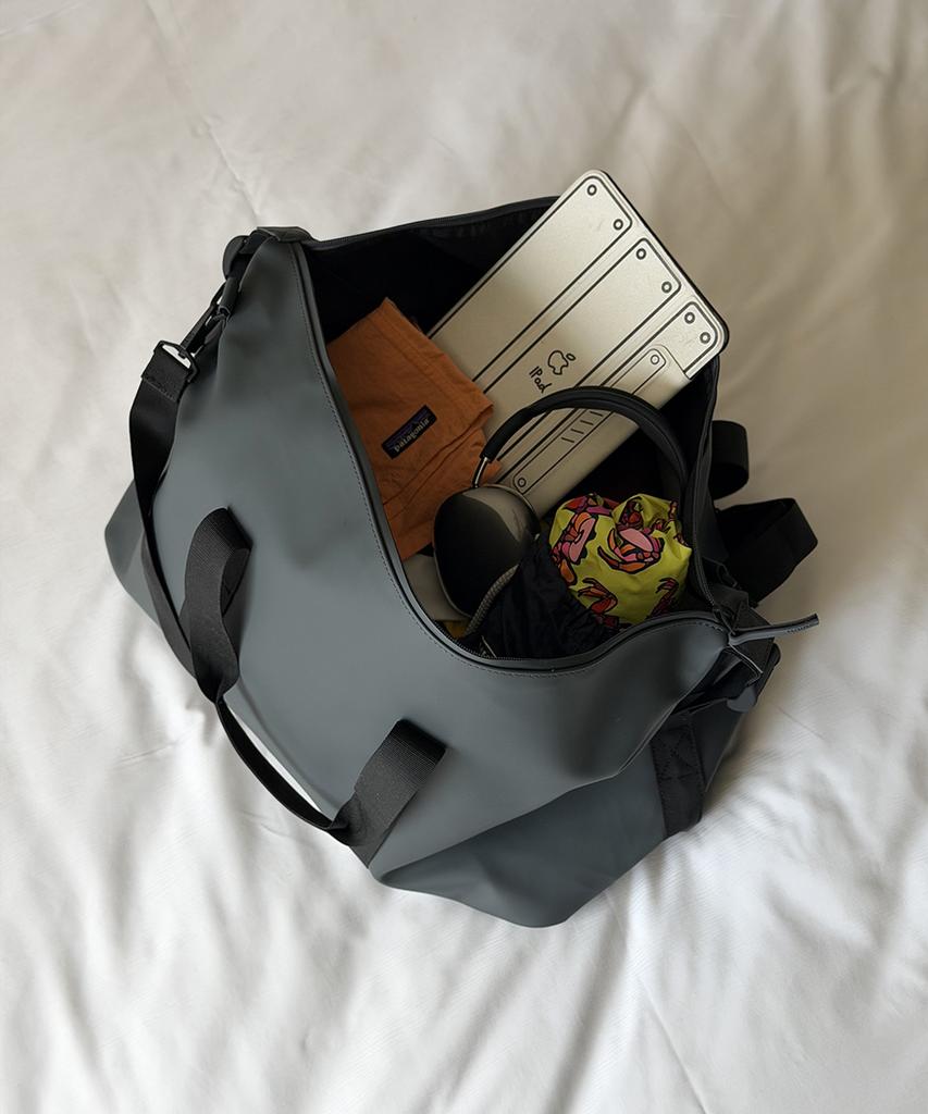 Rains Halo Weekend Bag - Dark Grey