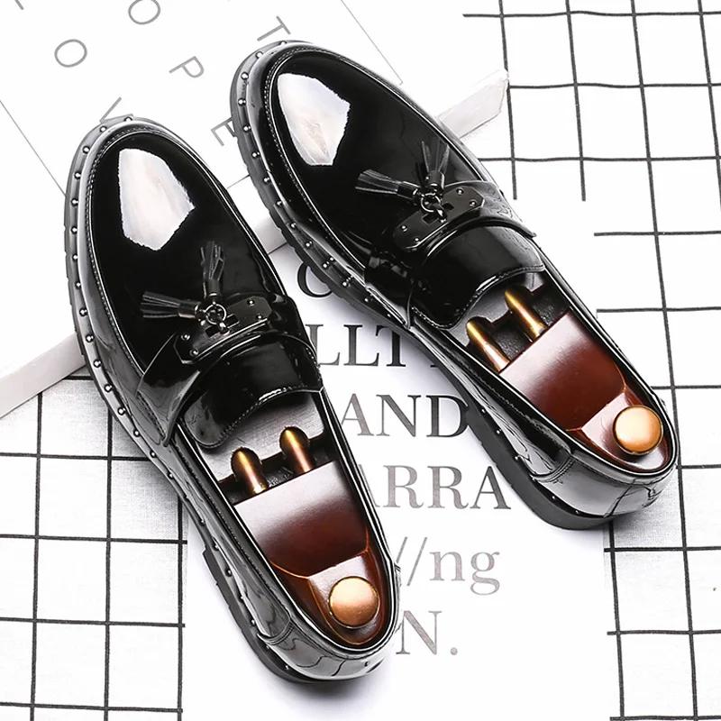 Italy Luxury Brand Loafers Men Shoes Tassel Man Designer British Style Lacquered Leather Mens Shoes Thick Bottom Wedding Shoes