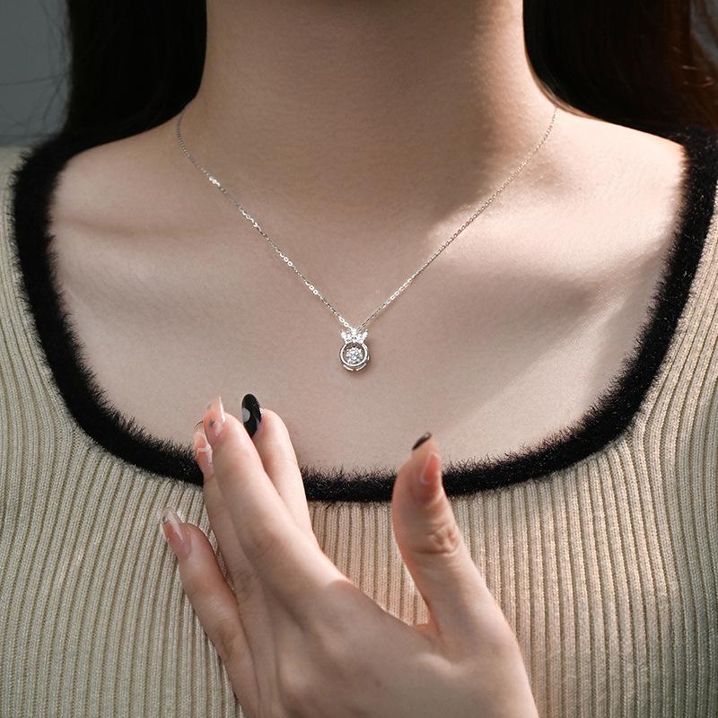 Dynamische Zirkon-Halskette, Leichter Luxus, Kompakt, Exquisit, Vielseitig, Schlüsselbeinkette, Nischendesign, Halsdekoration