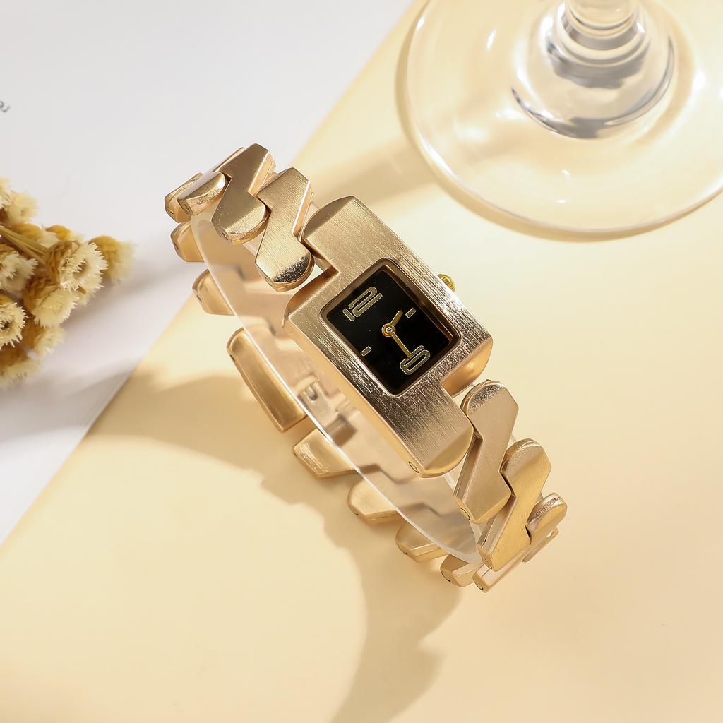 Ladies' fashionable light luxury mixed Arabic numeral dial refined steel strip quartz watch.