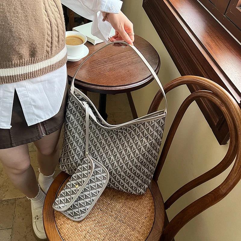 Fashion Women's Bags Classic Design Shoulder Bag Large Capacity Ladies Casual Tote Bag