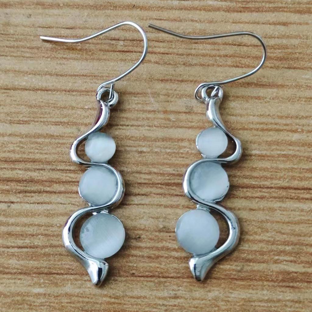 Stilvolle Hängeohrringe mit Katzenaugen-Edelsteinen Bunte Opal-Hängeohrringe Valentinstags-Schmuck Ohrschmuck
