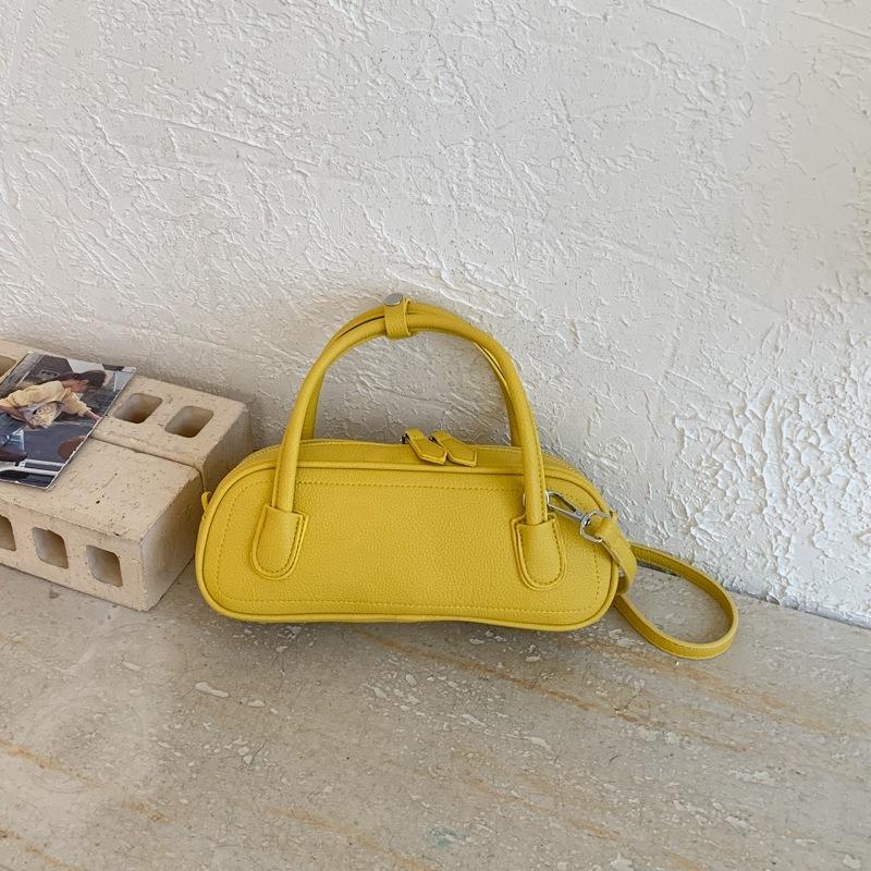 Handbag Stylish and Unique Boston Bag for Casual Commuting, Single Shoulder Strap Design
