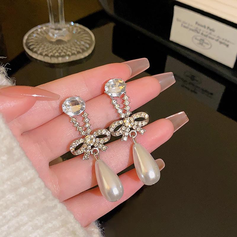 S925 Silver Needle Luxury Pearl & Cat's Eye Stone Earrings for Women – Elegant, All-Match Design.