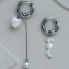 Retro New Trendy Geometric Stereo White Shell Heart-Shaped Earrings for Women Asymmetrical Imitation Pearl Earrings Punk Jewelry