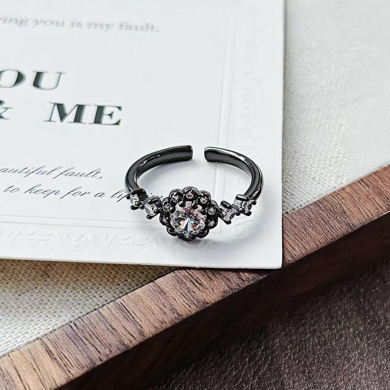 Темный ретро Дух Змеи Лунный камень Луна Открытое кольцо Индивидуальность Нишевое Высокое чувство Составное кольцо на указательный палец Женское Adjustable opening