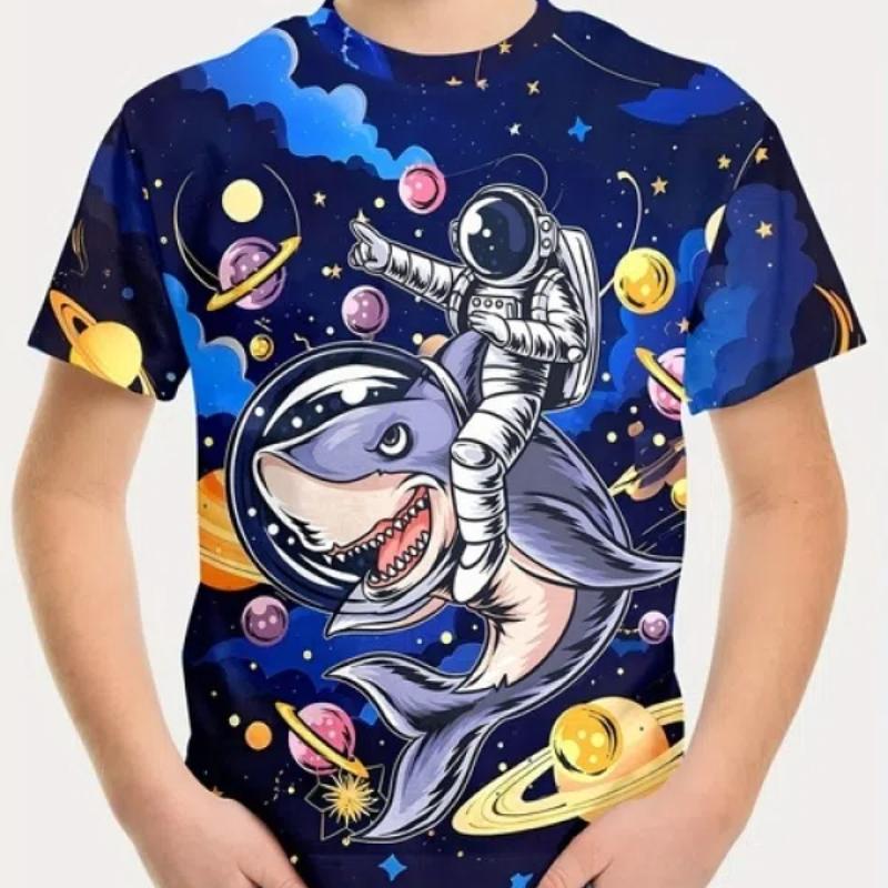 

Креативная футболка с принтом астронавта для мальчиков, повседневный легкий и удобный топ с короткими рукавами, летняя детская выходная одежда 120