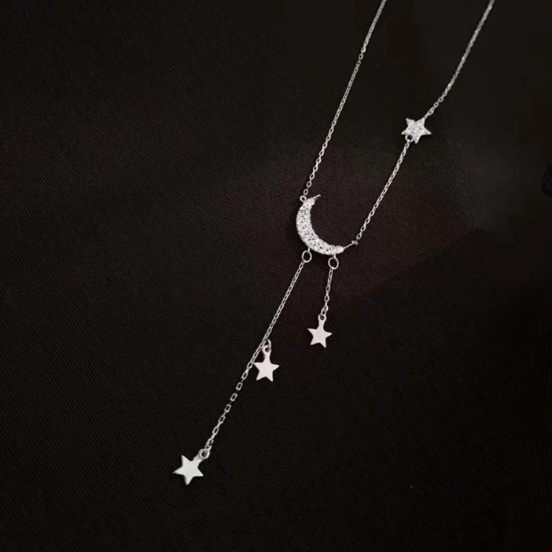 New Fashionable Star Moon Tassel Necklace Niche Design Adjustable Star Moon Women's Minimalist Style Pendant Collarbone Chain