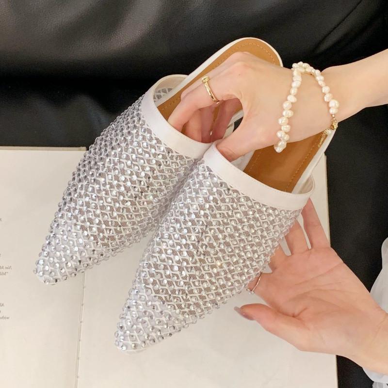 Fashion High Quality Bling Rhinestone Women Mules Slippers Pointed Toe Crystal Flat Sandal Fashion Hollow Non-slip Designer Brand Sandal