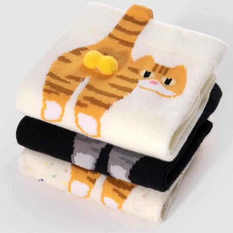 4pcs Funny Abstract 3D Cat Butt Mid-Tube Socks Cartoon Quirky Cotton Casual Socks Cat Egg Floor Sock for Cute Girls Couple Gifts