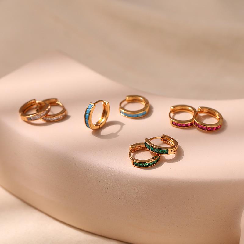 

Маленькие серьги-кольца Huggie для женщин, золотые серьги с инкрустацией, красочные цирконовые геометрические круглые серьги, легкие роскошные минималистичные модные ювелирные изделия, подарок для нее