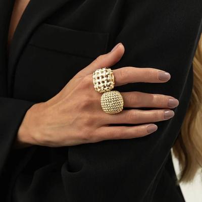 Salircon 2 Pcs/Set Fashion Metal Weave Geometric Hollow Rings Women Vintage Simple Classic Party Couple Jewelry Gift Accessories
