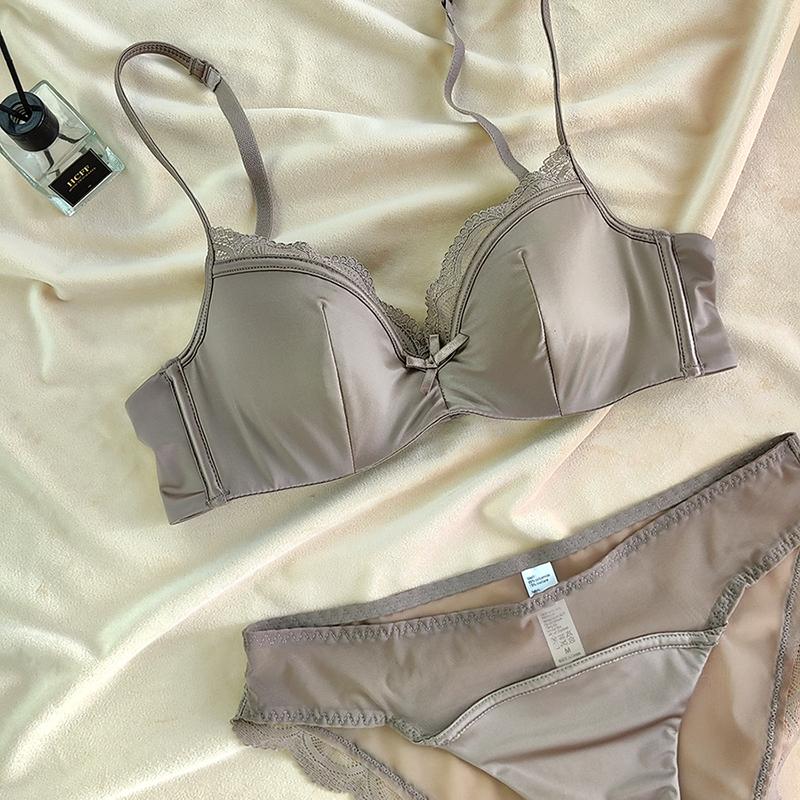 French Thin Cup Lingerie Set Sexy Lace Bras High Quality Women Underwear Wireless Push Up Brassiere Breathable Bras Panties Set
