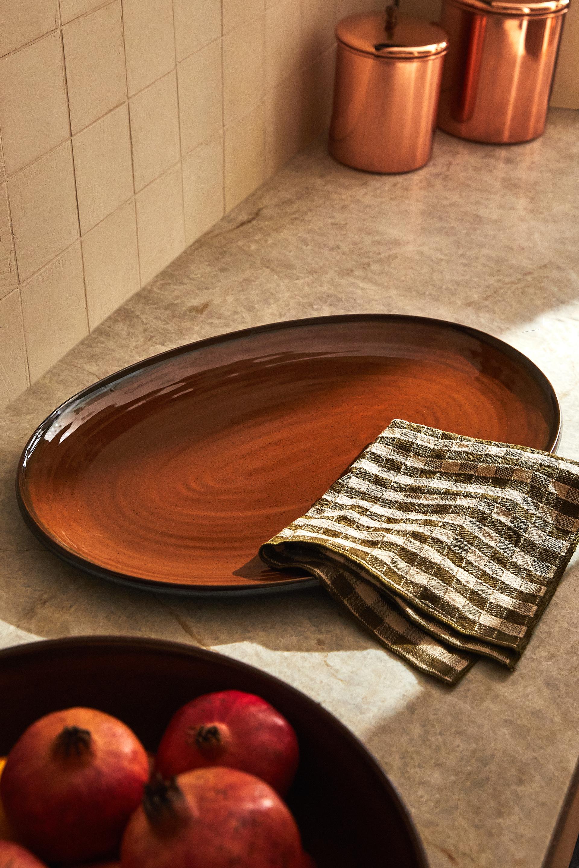 

ОВАЛЬНОЕ КЕРАМИЧЕСКОЕ БЛЮДО