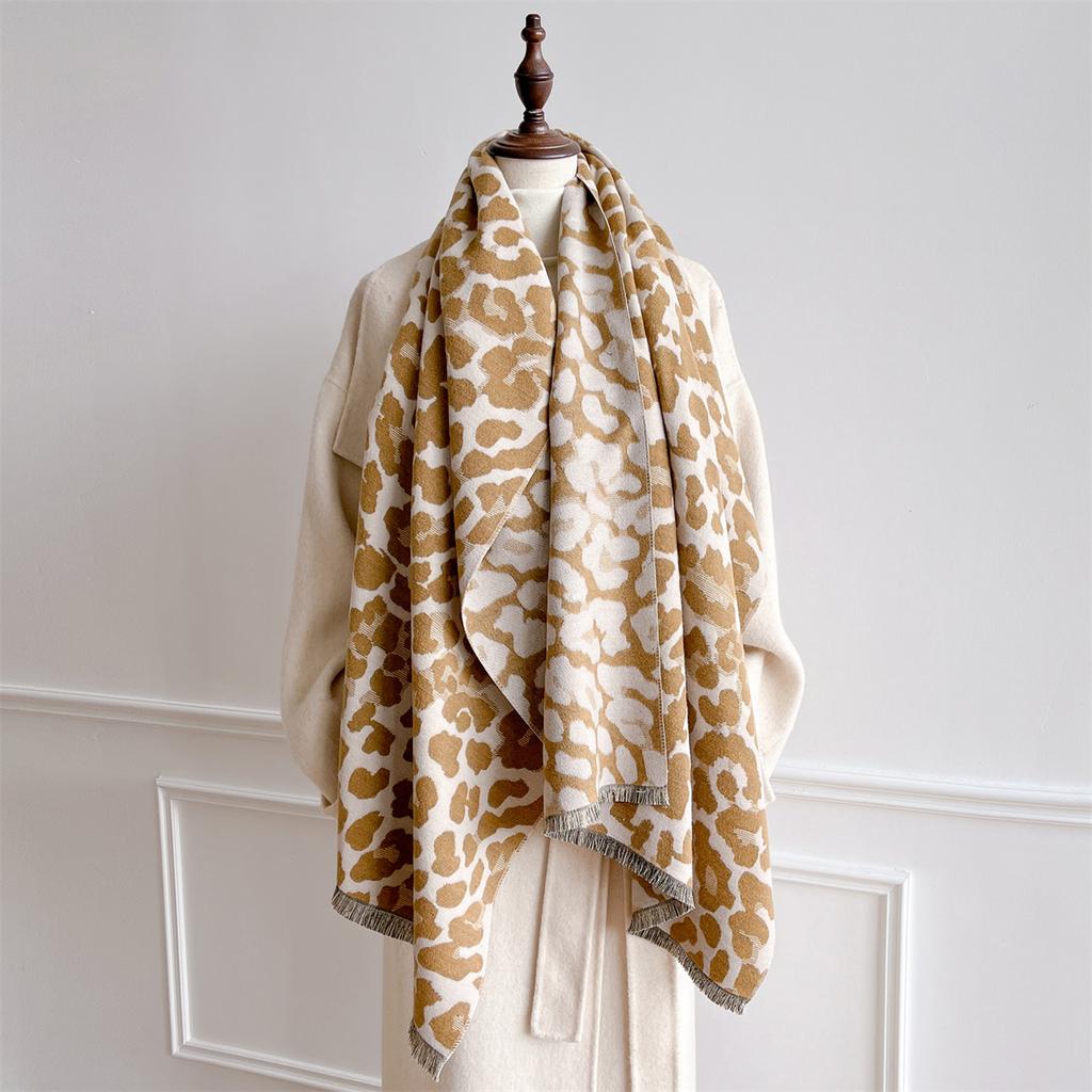 Winter Warm Women Scarf Leopard Pattern Designer Imitation Cashmere Thicken Shawl Pashmina Scarves Female Wrap Blanket Foulard