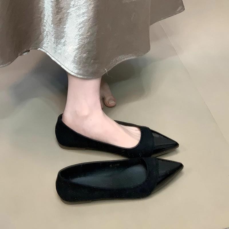 

Versatile pointed inner height increase shallow mouth single shoes women s spring new flat-bottomed commuter Mary Jane shoes 40 чёрный