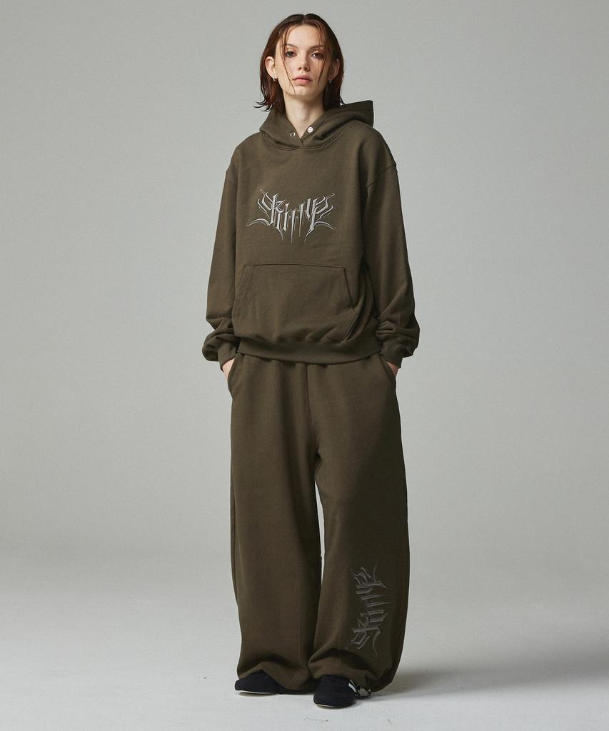KITTY POTTERY Street Lettering Embroidered Jogger Pants Khaki