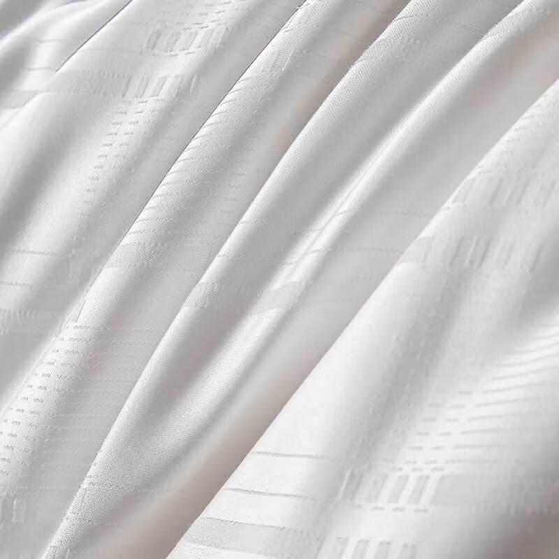 Hengyuanxiang Jacquard Cotton Comfort Quilt