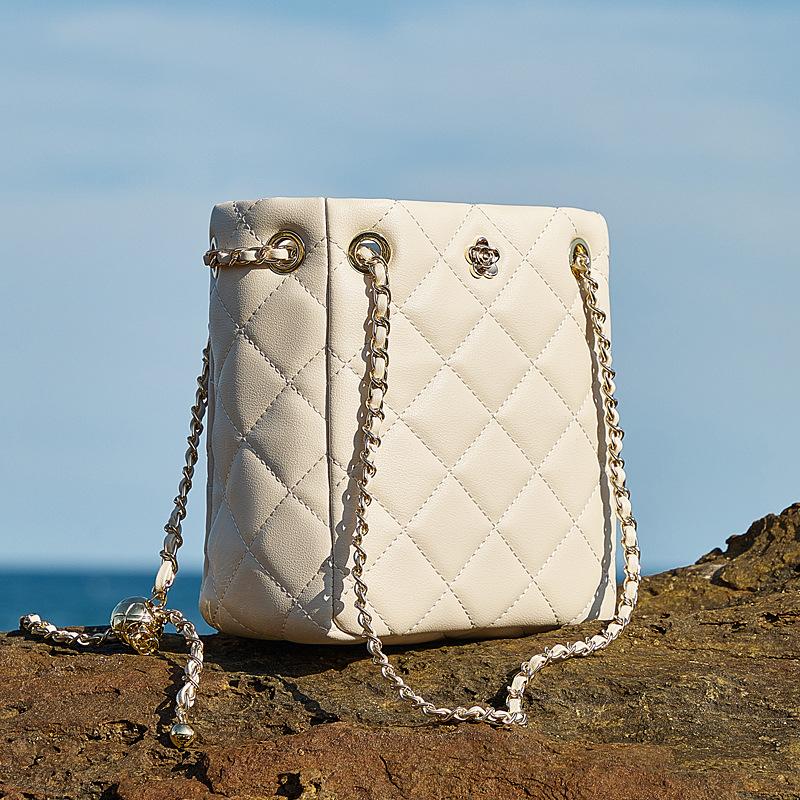 Echtleder Tasche mit großem Fassungsvermögen, Modische Einzel-Schulter Crossbody-Tasche, Pendler-Kettentasche