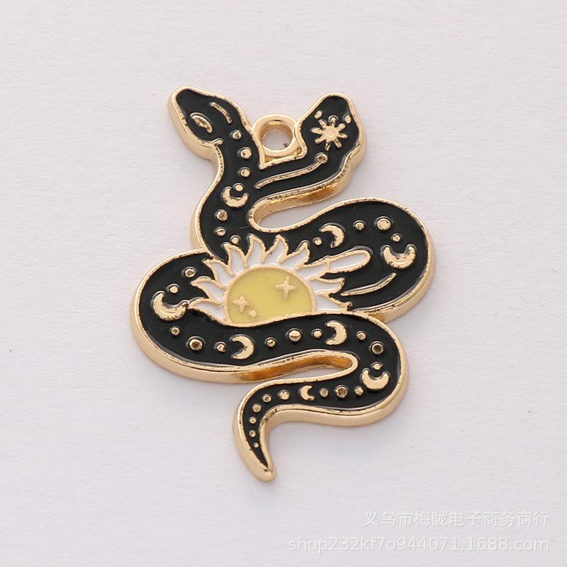 Animal Pendant Cartoon Black and White Snake Design Enamel Necklace Keychain Charm