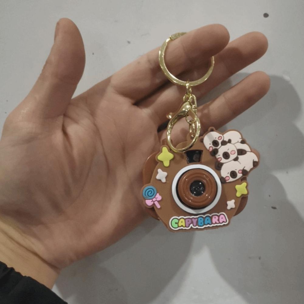 Porte-clés Capybara Porte-clés Projecteur Caméra Porte-clés de Voiture Décoration de Sac à Dos Poupées Capybara Étudiants
