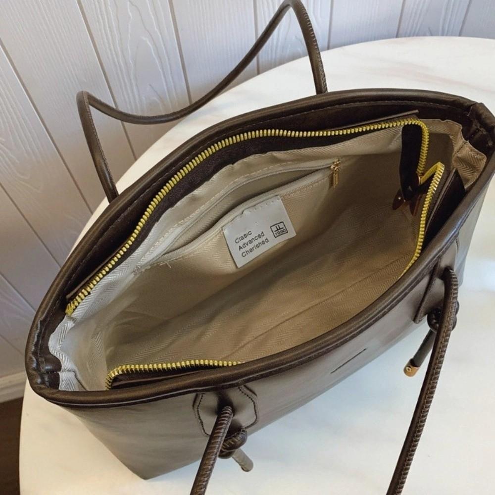 Large Capacity Retro PU Underarm Bag with Pendants Tote Bag Trendy Armpit Bag Shopping