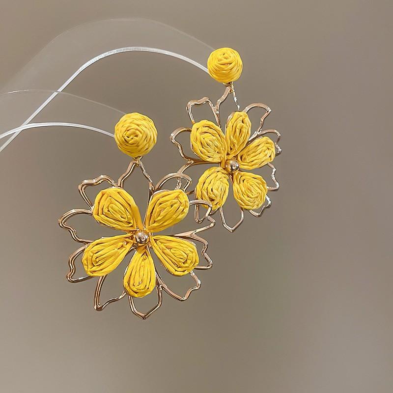 Silver needle chiffon flower fringed stud earrings sweet Mori dopamine earrings niche trend versatile earrings fashion women