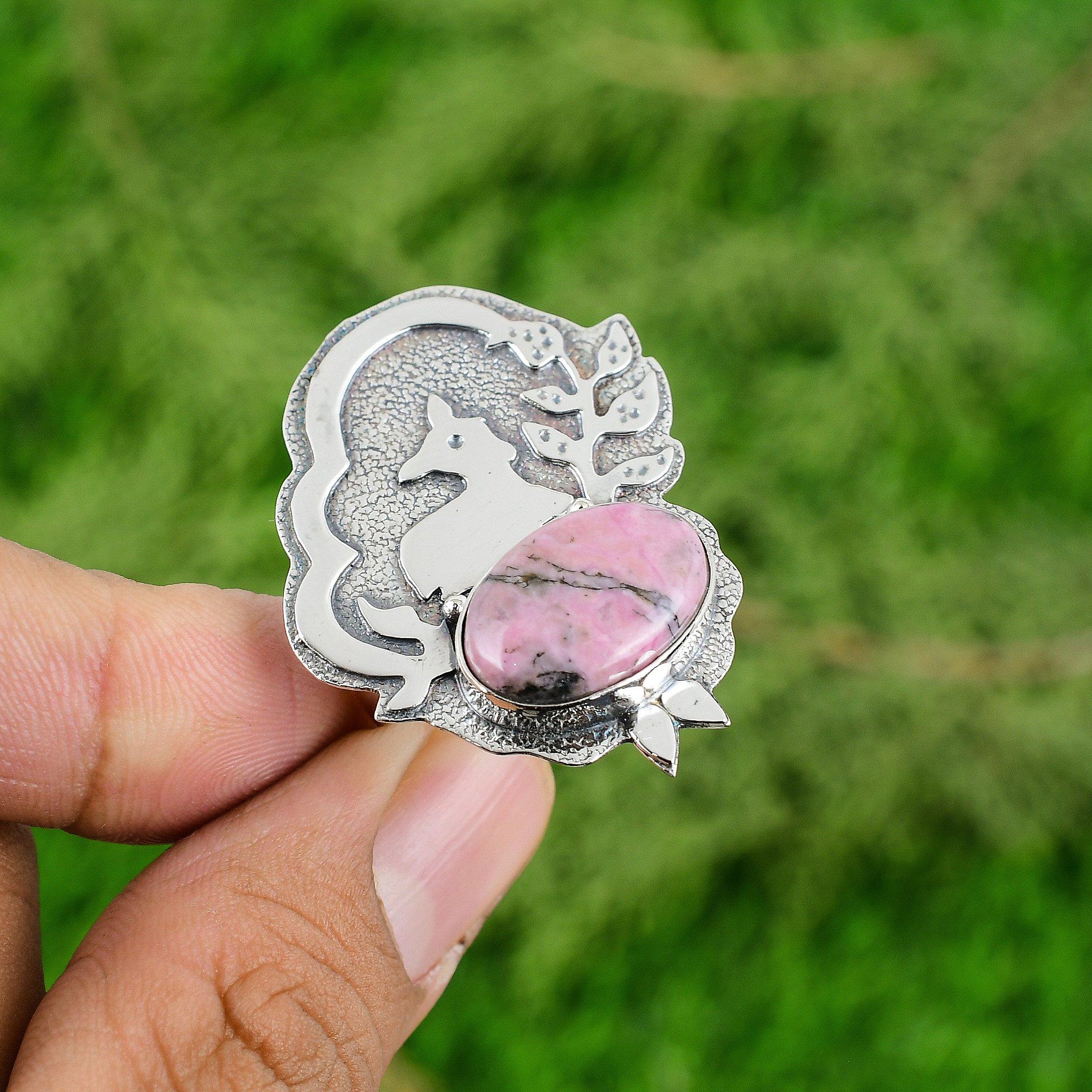 

Кольцо-солитер из стерлингового серебра с овальным родонитом в безеле и перламутром Adjustable