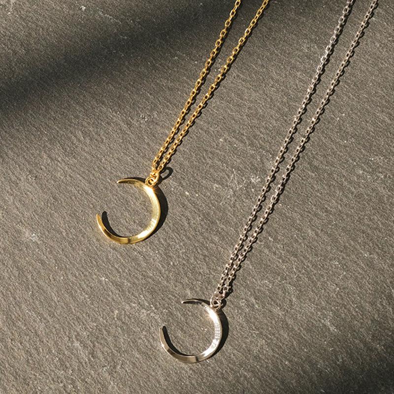 Japan and South Korea Ins Cold Wind Metal Alloy Moon Pendant Necklace Female Tide Collarbone Chain Short Internet Celebrity Simple Accessories
