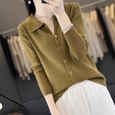 Neuer einfarbiger Rollkragen-Strickjacke Damen Herbst und Winter Neues Langarm-Oberteil Jacke Revers Knopfleiste Gestrickter Pullover