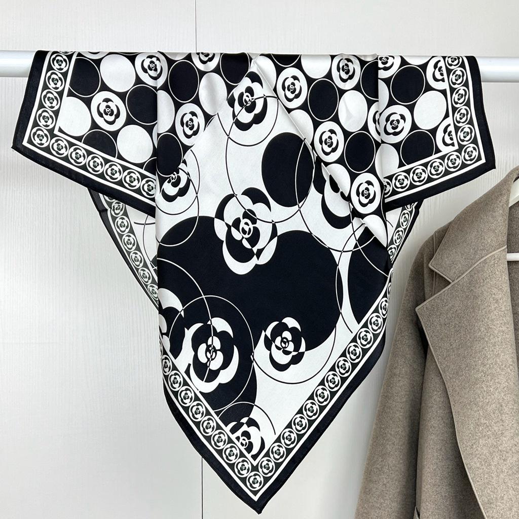 

Temperament Camellia High Sense Mulberry Silk Square Scarf Ins Design Sense Is Good To Match Decorative Mulberry Silk Scarf Scarf Women 68X68