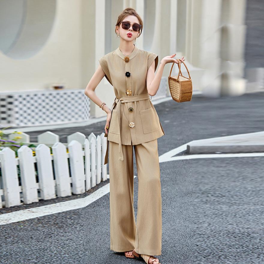 

Европейский стиль Модный костюм Весна и лето Новинка Сяосян Вентилятор Топ без рукавов Жилет Широкие брюки Комплект из двух предметов Женский XXL