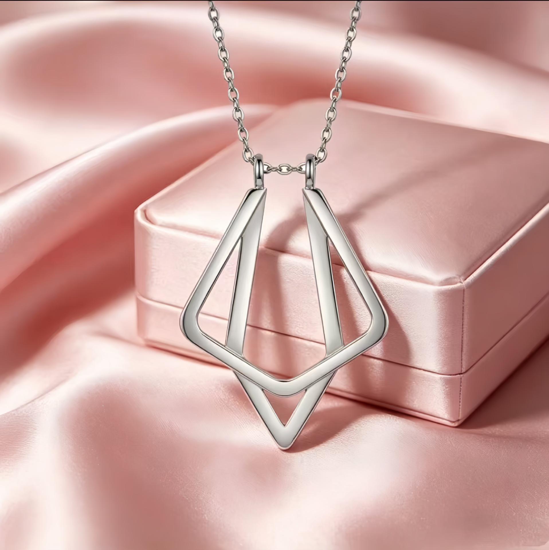 Stainless Steel Geometric Triangle Necklace Ring Holder for Women