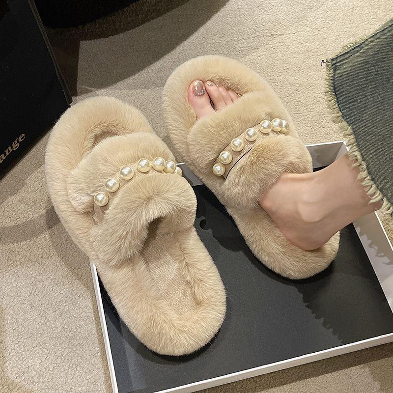 Internet Celebrity Thick-bottomed Fluffy Slippers Women's Outer Wear 2025 New Autumn and Winter Versatile Fashion Pearl Xiaoxiangfeng One-character