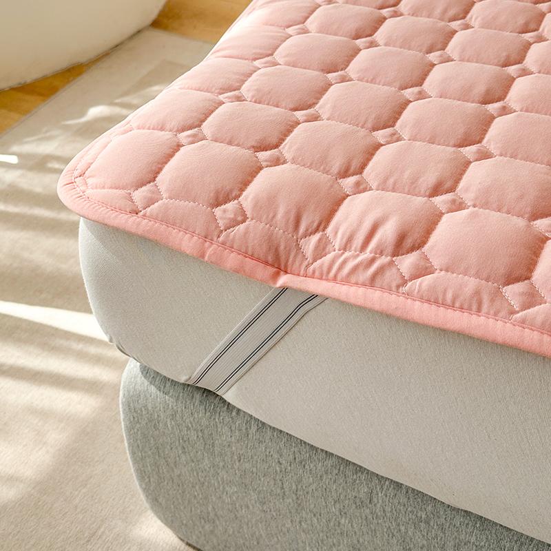 Quilted Mattress Cover Breathable Mattress Protector,Bed Sheet with Straps,Soft,Washable,Anti-Slip,Hypoallergenic, Noiseless