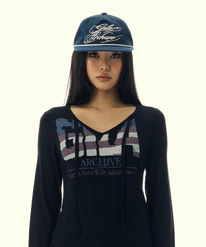 Gillaakaibeu Script Lettering Trucker Cap_Navy