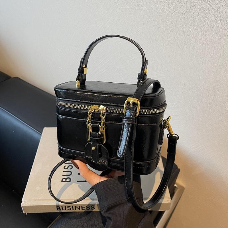 Fashion Super Hot Small Bag Women 2025 New High-end Versatile Messenger Bag Spring and Summer Portable Small Bag
