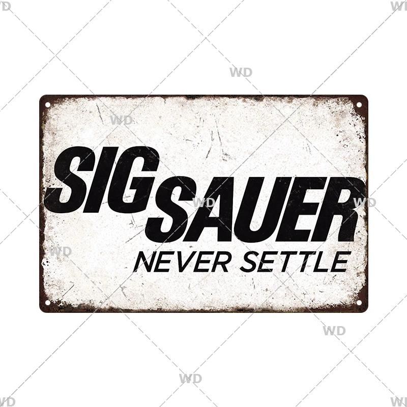 Pistola Co2 Arma Metal Brand Colt Gun Poster Vintage Metal Tin Sign Retro Plaque Plate for Garage Man Cave Tools Wall Decor