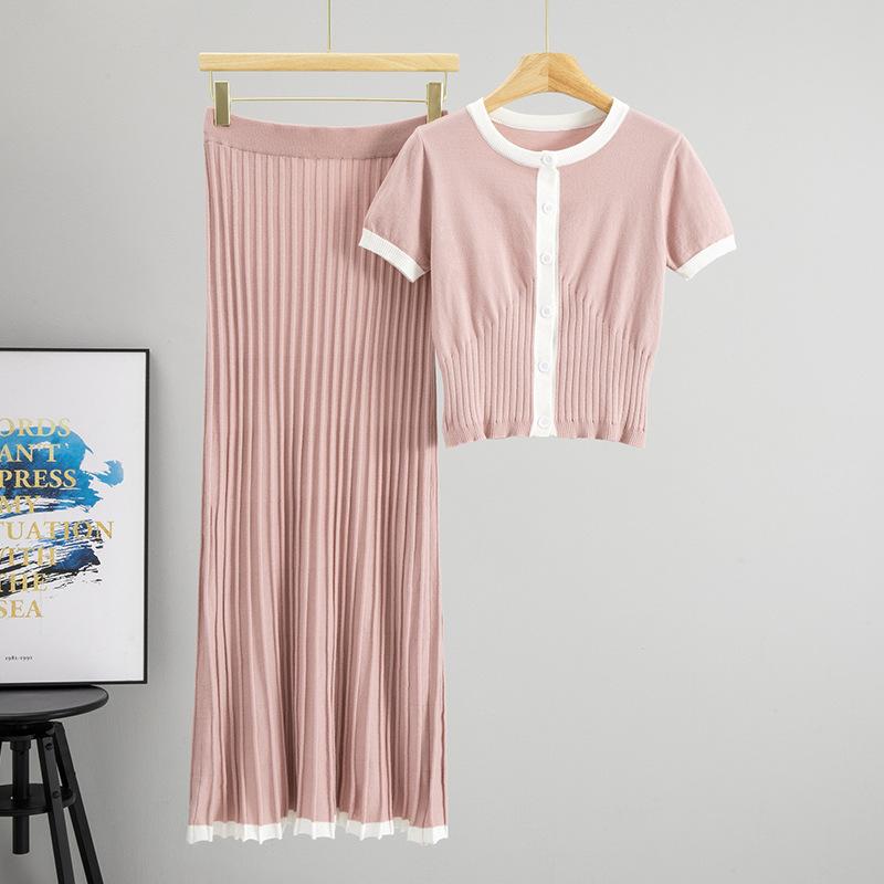 

A New College-style Fashionable Color-blocking Round-neck Short-sleeved Knitted Top and A High-waisted, Slimming Pleated Short Skirt Two-piece Set one size рожевий