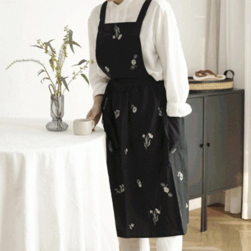 6 types of embroidered one-piece aprons 6. Freesia Apron