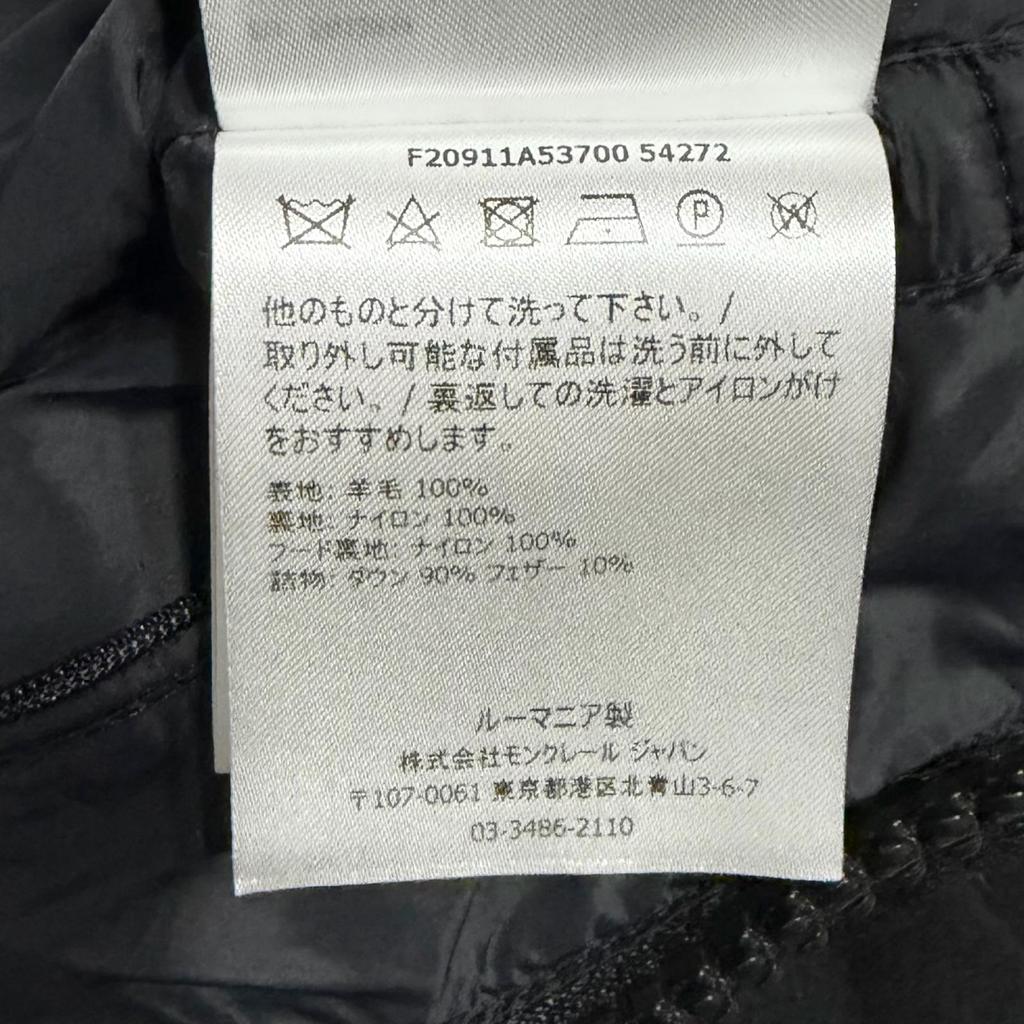Used MONCLER F20911A5370054272 MONTGENEVREDown Jacket Black Nylon Mens