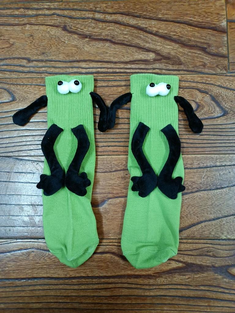Cute funny lady tube socks magnet magnet fashion couple hand socks