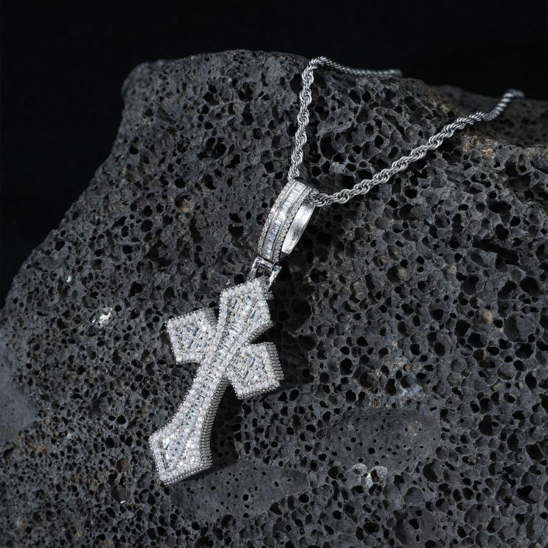 Baguette Cut Iced Out Vintage Cross Pendant Necklace For Men/Women Gold Plated Stainless Steel Hip Hop Jewelry серебряный