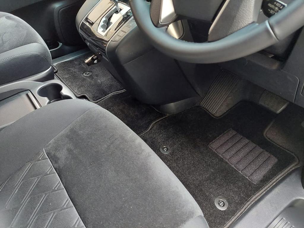 Delica D5 Mata Podłogowa Mata Samochodowa Zestaw z Bagażnikiem Bez Stopnia samochody wyprodukowane po lutym Czarna Specyfikacja Blokująca Mata, Mata, Czarny, 7-miejscowy,