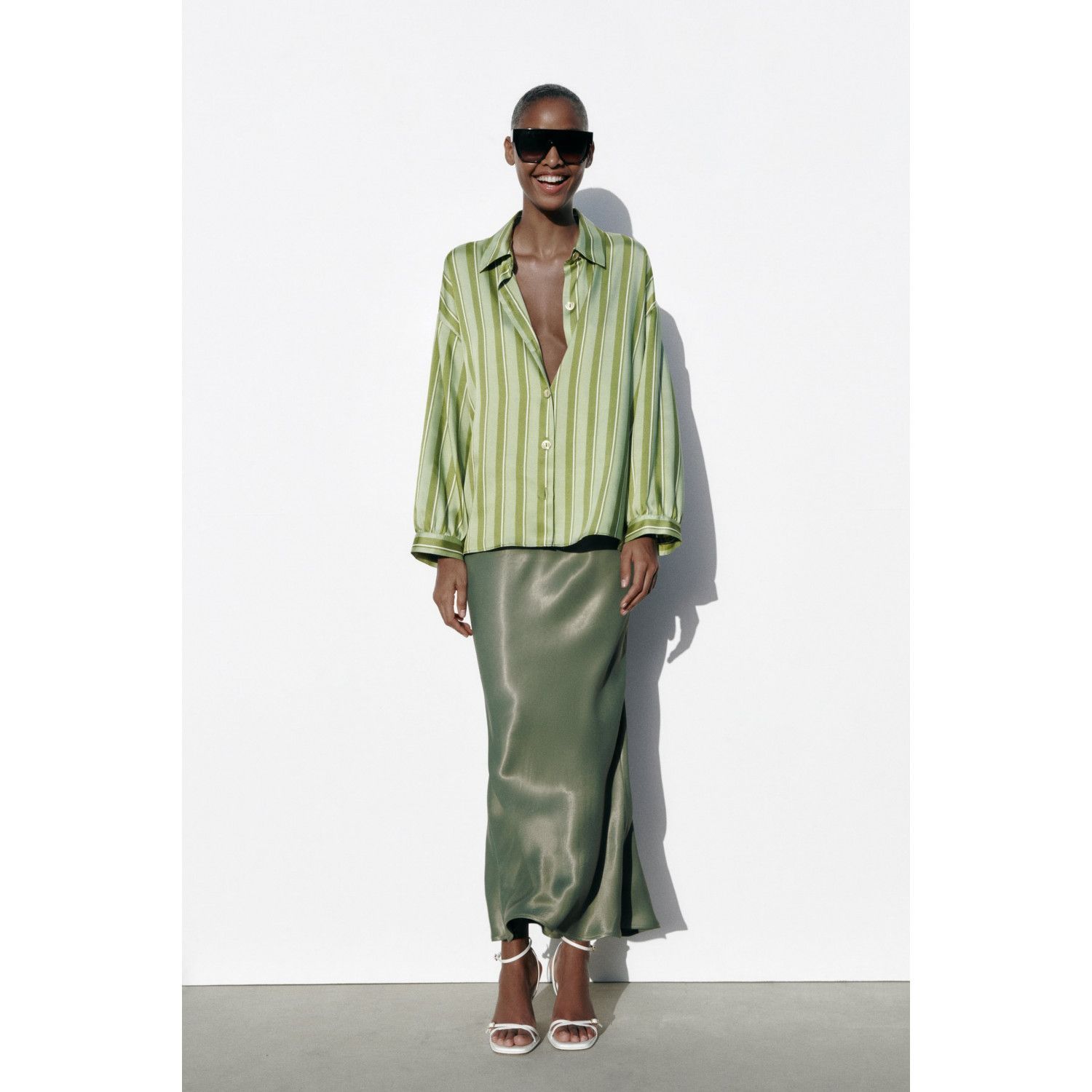 

STRIPED OVERSIZE SHIRT