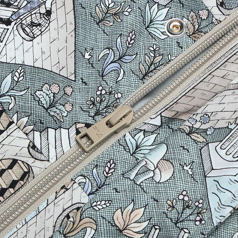 FILA Mysterious Journey Fashion Trend Waterproof Resort Jacket Men Jacket F11M438705FZA